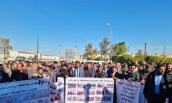 حقوق الإنسان تطالب بحماية المتظاهرين وتحذر من أي انتهاك يطال الكوادر التعليمية